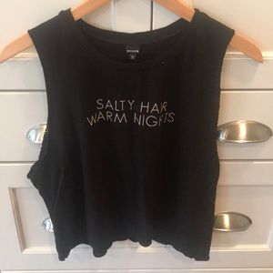 Barely worn black Crop top !!